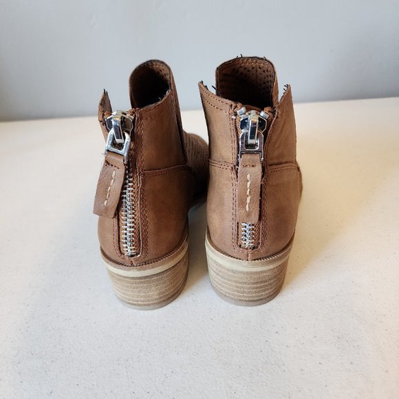 Madden Girl Bootie "LIKE NEW" - Picture 5 of 14